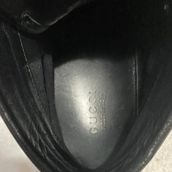 Gucci Black Leather Sneakers with Red and Green Stripe - Picture 9 of 10